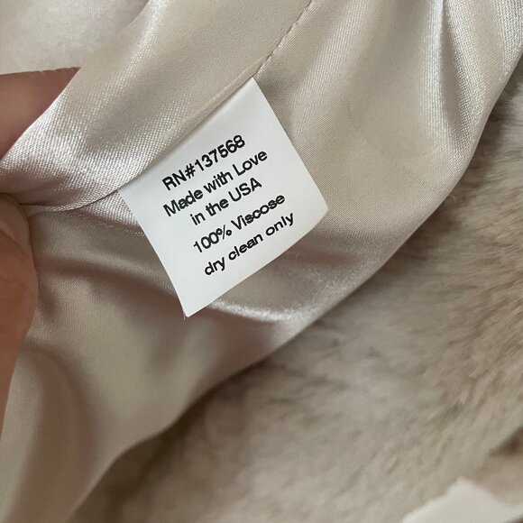 Lily Ashwell Teddy Coat (RARE) | Size XS - Picture 6 of 6